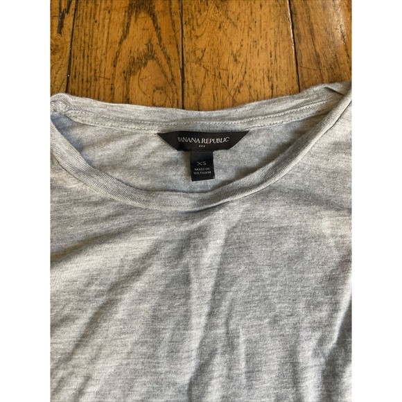 Women’s Banana Republic XS Gray Blouse - Picture 2 of 4